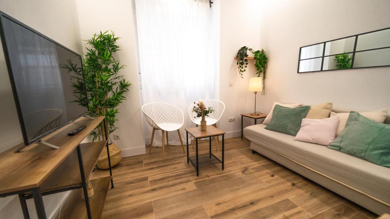 2 A 6 Pax Museos Y Ronda De Atocha Apartment Madrid Exterior photo