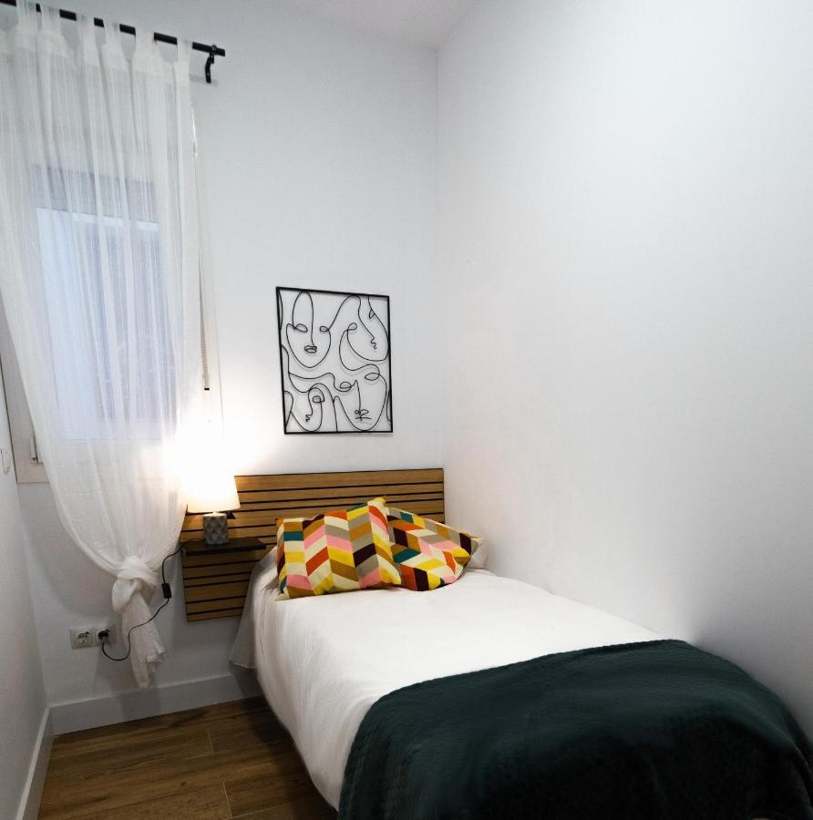 2 A 6 Pax Museos Y Ronda De Atocha Apartment Madrid Exterior photo