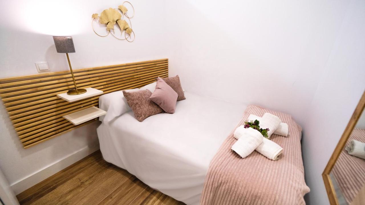 2 A 6 Pax Museos Y Ronda De Atocha Apartment Madrid Exterior photo