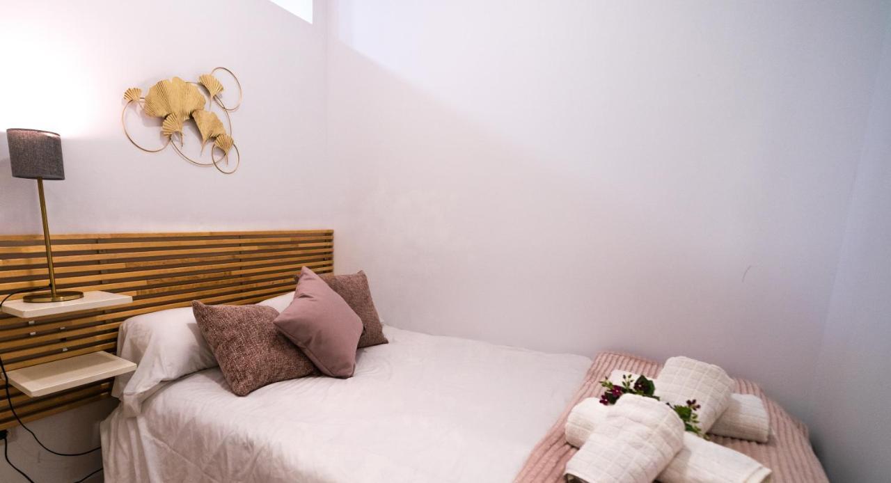 2 A 6 Pax Museos Y Ronda De Atocha Apartment Madrid Exterior photo