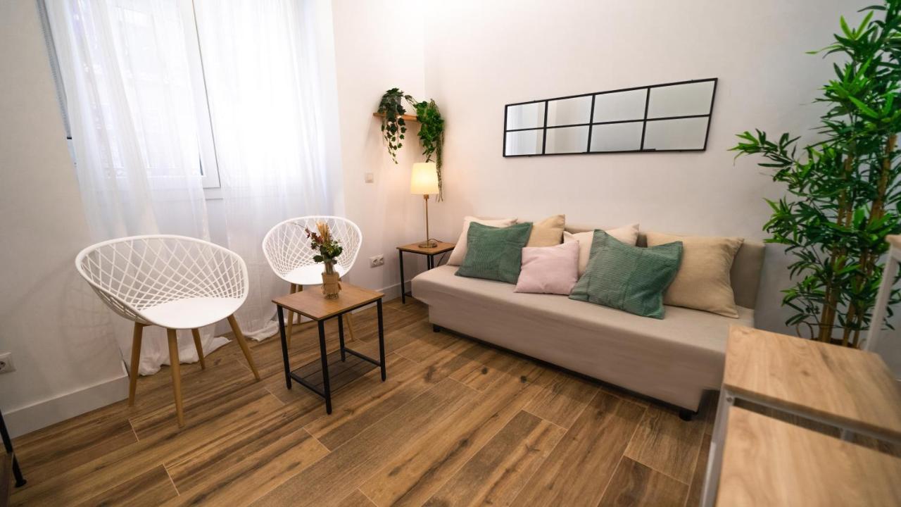2 A 6 Pax Museos Y Ronda De Atocha Apartment Madrid Exterior photo